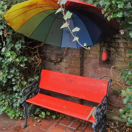 Boutiquehotel Sycamore - Protected View - 950m From Station 호텔 에인트호번