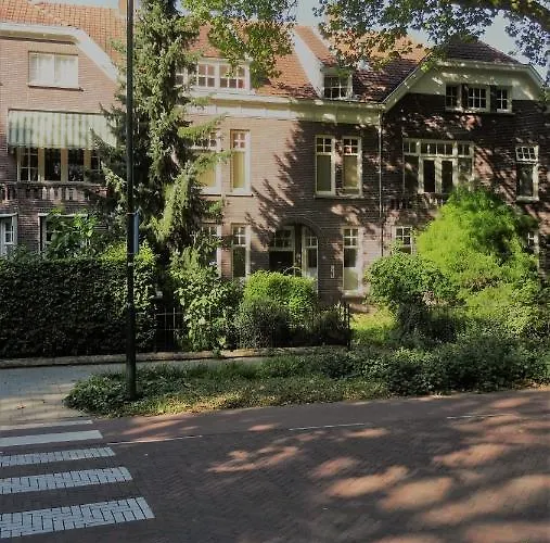 Boutiquehotel Sycamore - Protected View - 950m From Station Ξενοδοχείο 2*